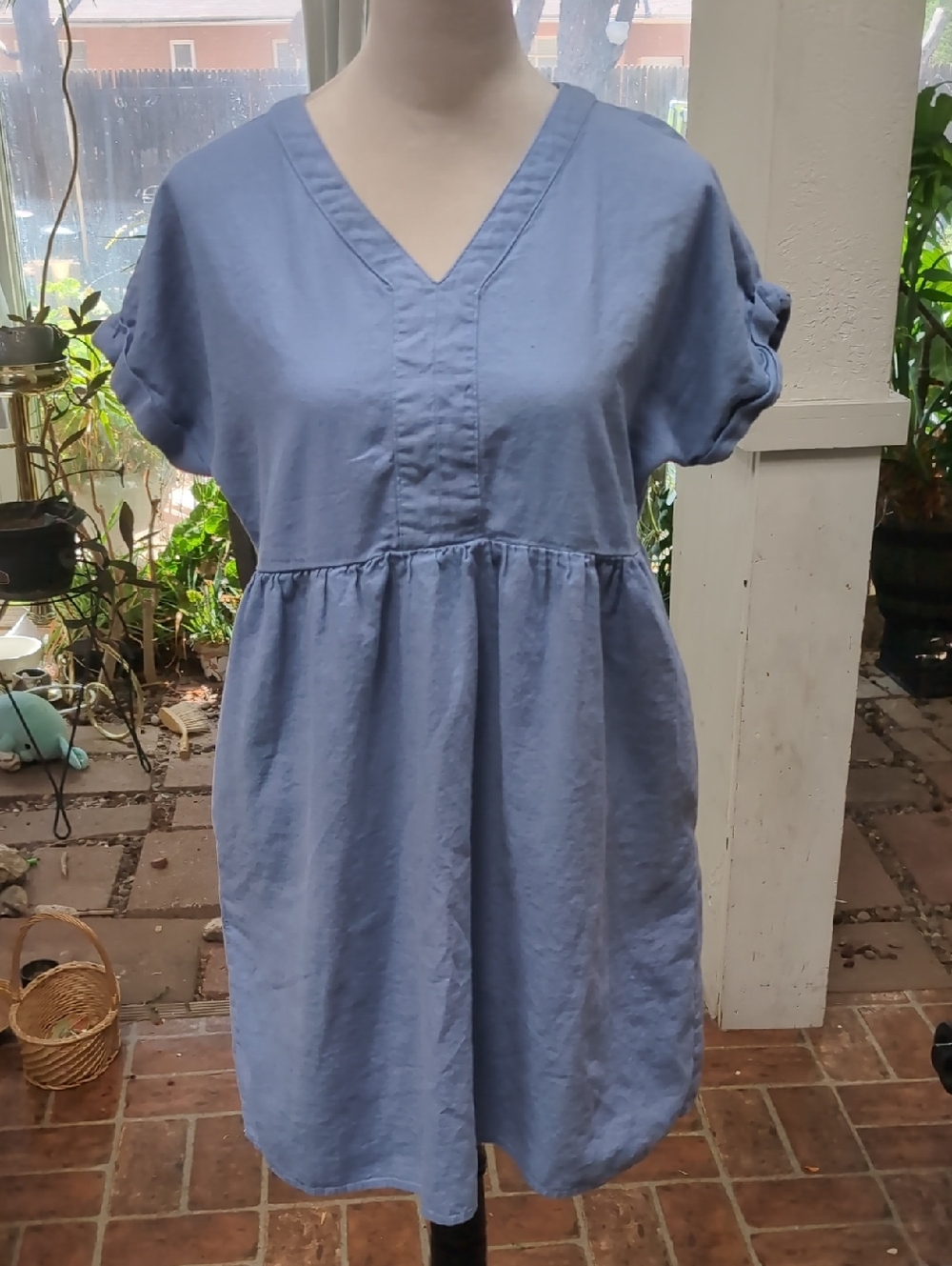Light Blue V-Neck Short Sleeve Women's Dress